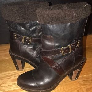 Brown leather Timberland boots size 7.5